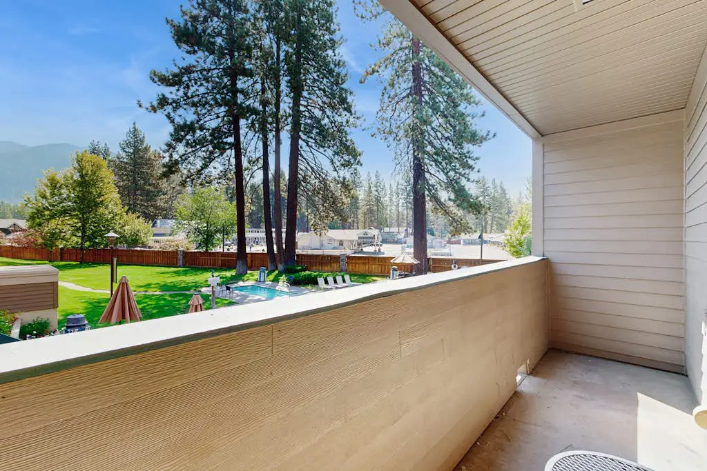 Lakeland Village 126