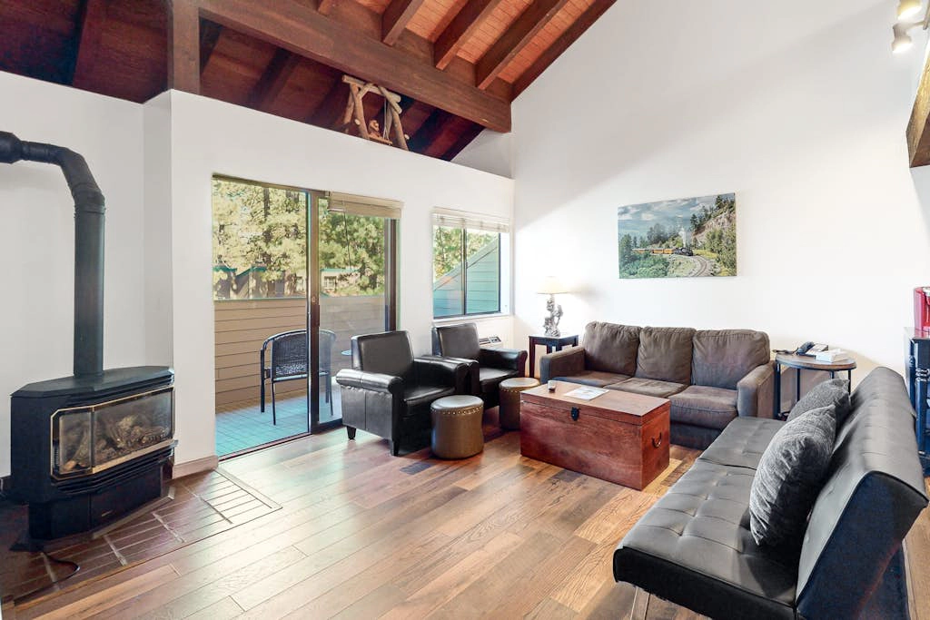 This location is hard to top with easy access to Heavenly & resort amenities