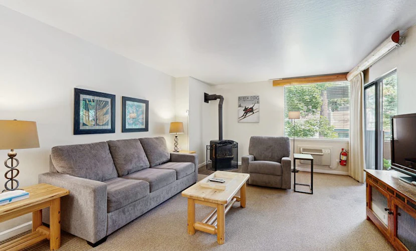 Magical Lake Tahoe living with amazing amenities