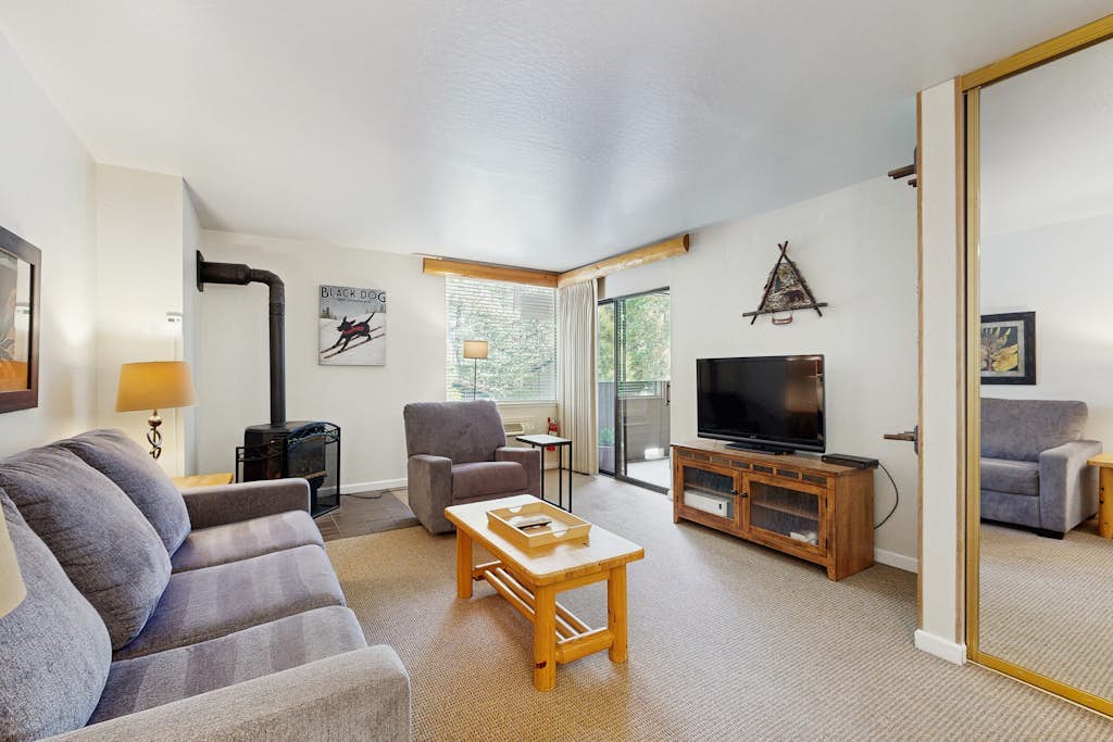 Magical Lake Tahoe living with amazing amenities