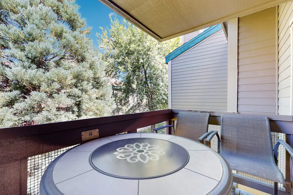 Let reality drift away with the lake view at this townhome with a private beach