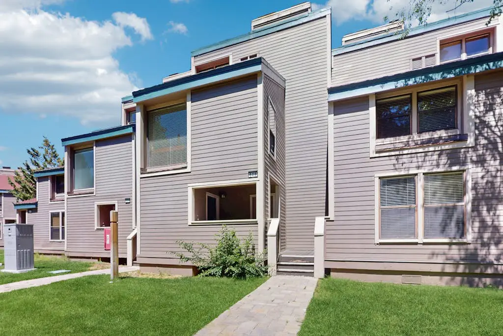 Let reality drift away with the lake view at this townhome with a private beach