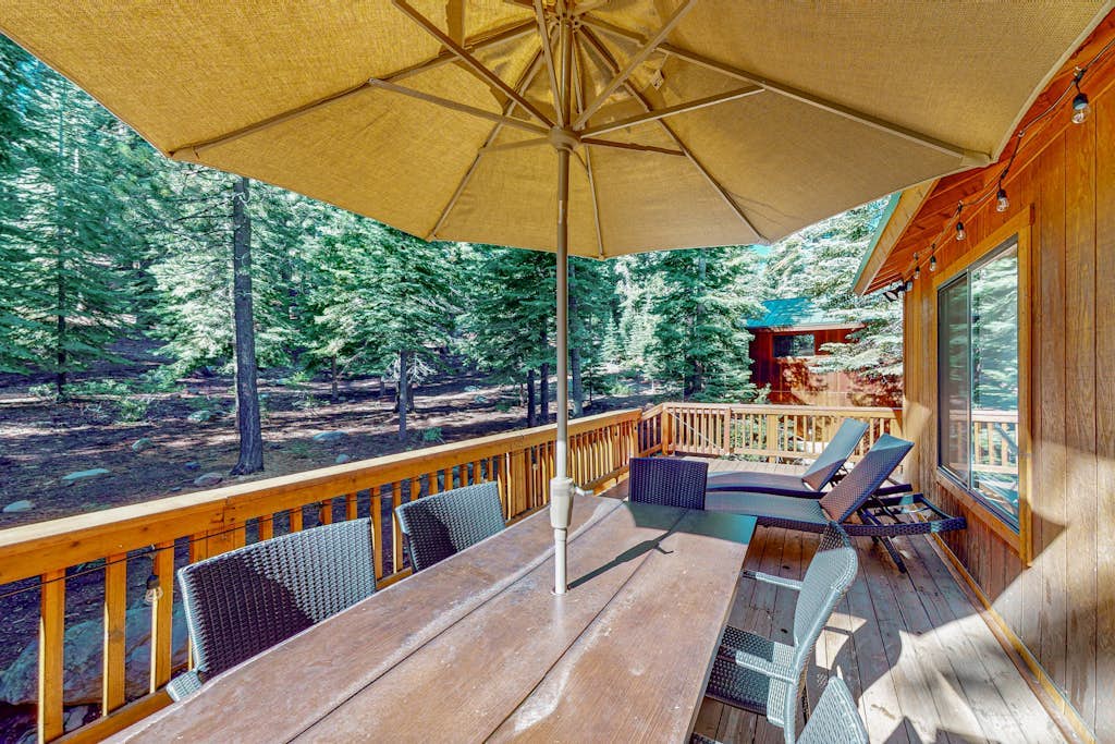Hansel Hideaway