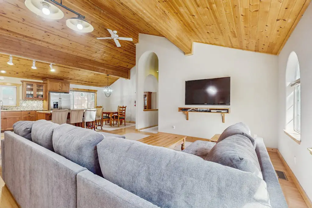 The Tahoe House