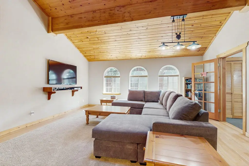 The Tahoe House