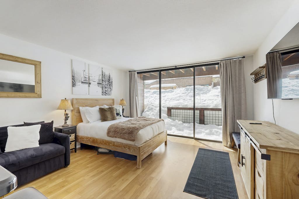Snowpeak Serenity
