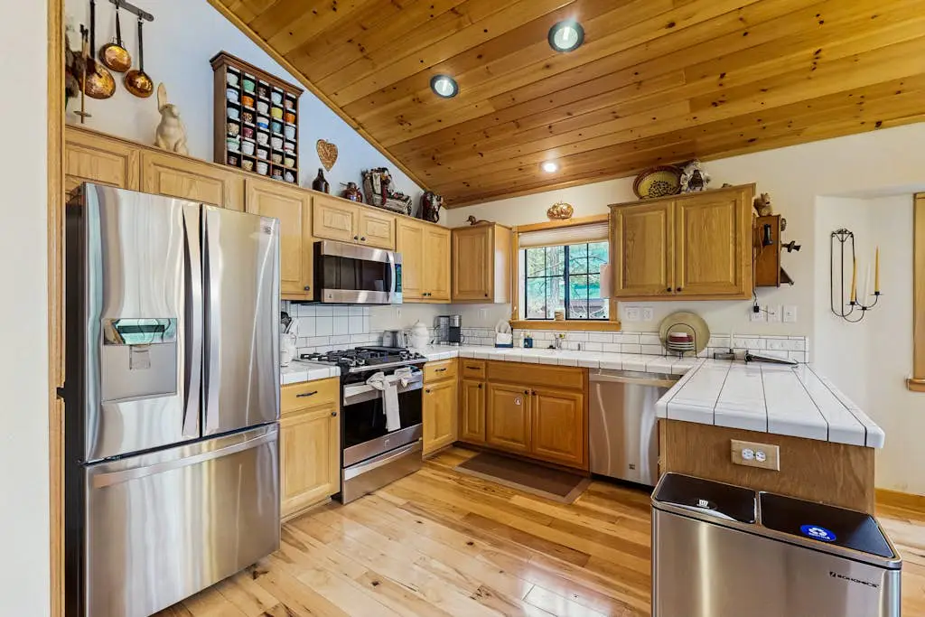 Charming mountain home with game room, decks, and stunning views