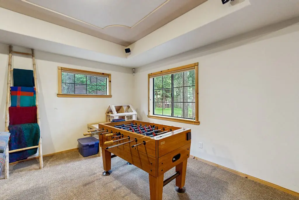 Charming mountain home with game room, decks, and stunning views