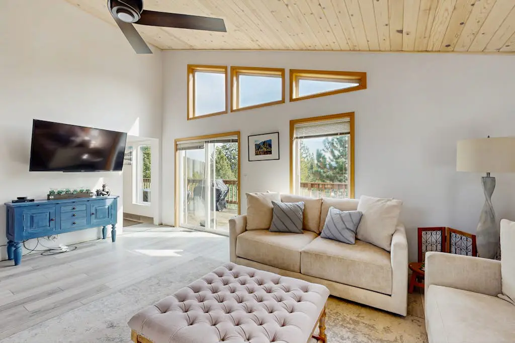 Hillside Chalet