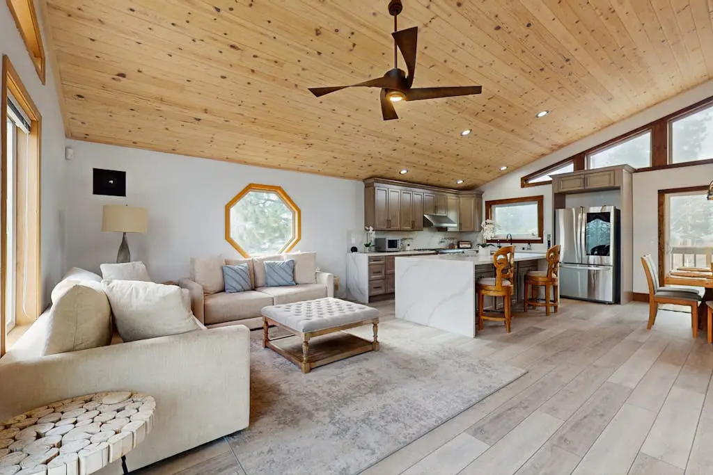 Hillside Chalet