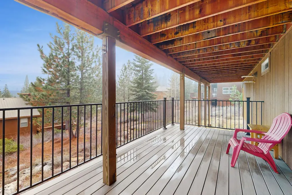 Hillside Chalet