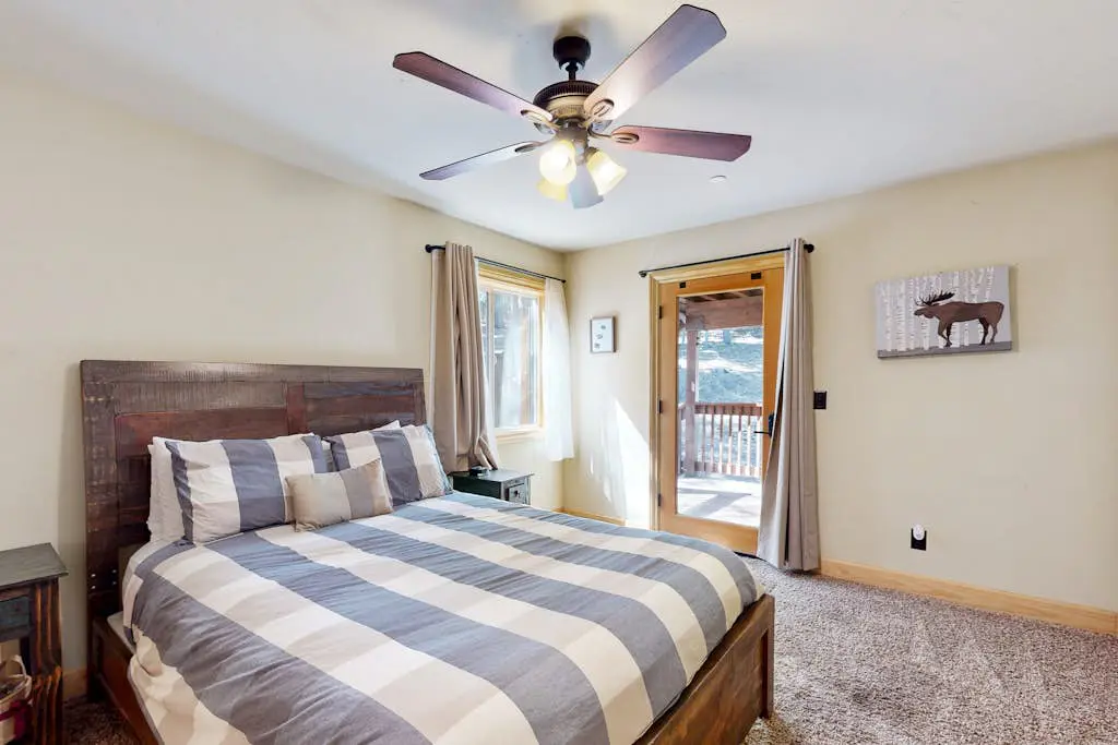 Quiet home with hot tub, grill, & fireplace - near bike path & pool