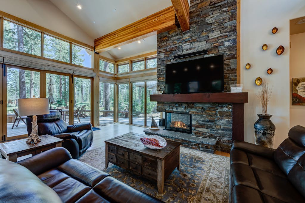 Inviting home with golf course views, large deck, & modern interior