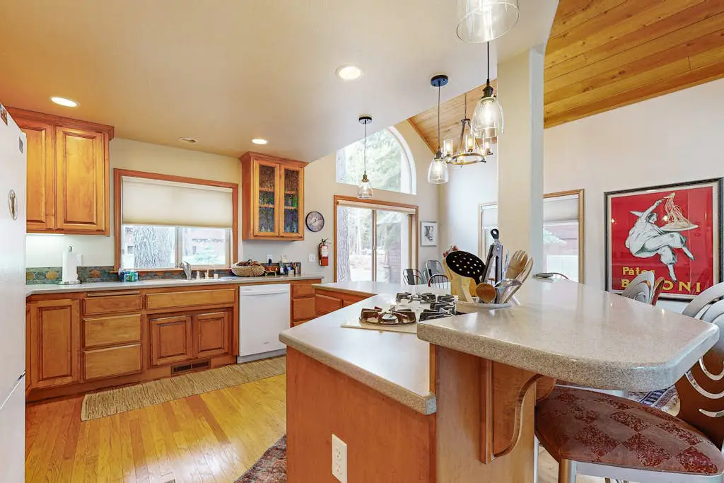 Spacious & Sunny Tahoe Donner Home - Enjoy Access to 5-Star Amenities