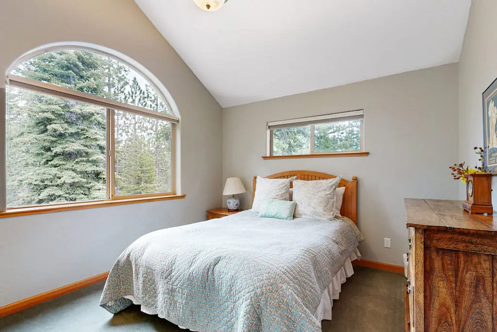 Spacious & Sunny Tahoe Donner Home - Enjoy Access to 5-Star Amenities