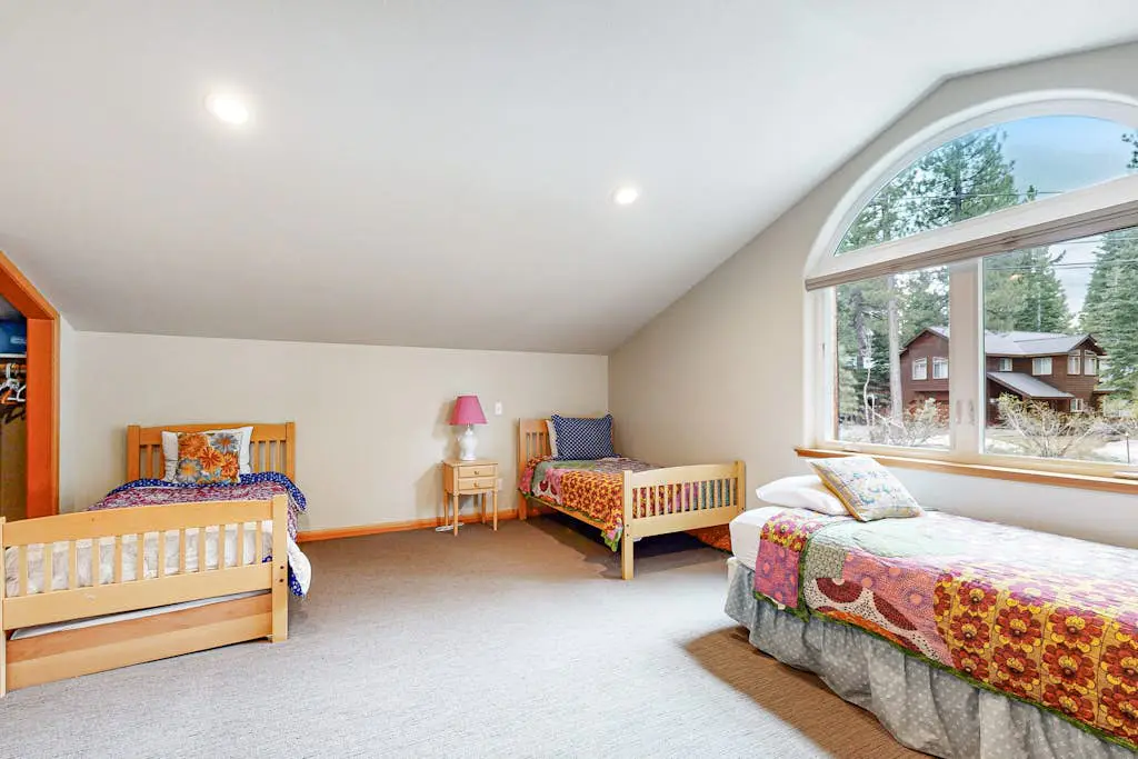 Spacious & Sunny Tahoe Donner Home - Enjoy Access to 5-Star Amenities