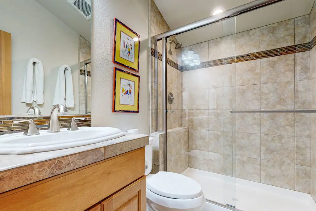 Spacious & Sunny Tahoe Donner Home - Enjoy Access to 5-Star Amenities