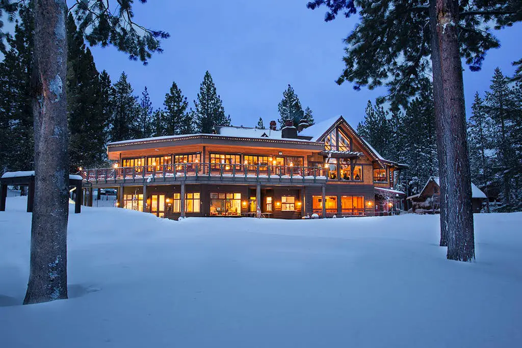 Spacious & Sunny Tahoe Donner Home - Enjoy Access to 5-Star Amenities