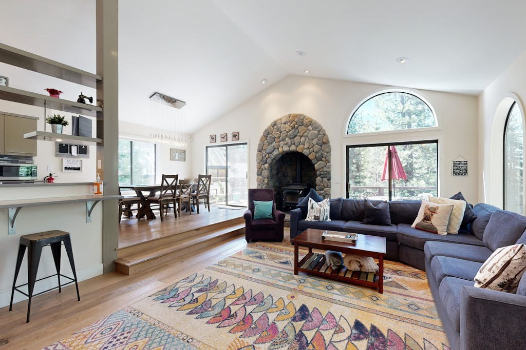 Expansive, Remodeled Home at Tahoe Donner - Swim, Ski & Ride