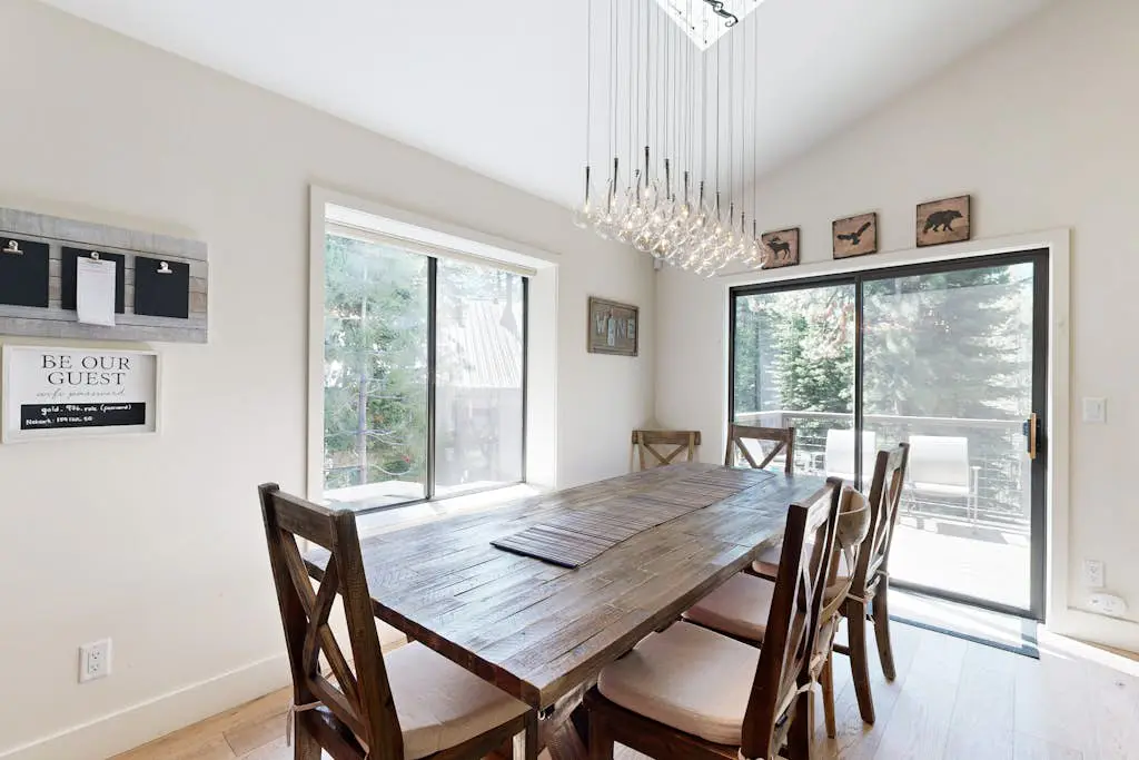 Expansive, Remodeled Home at Tahoe Donner - Swim, Ski & Ride