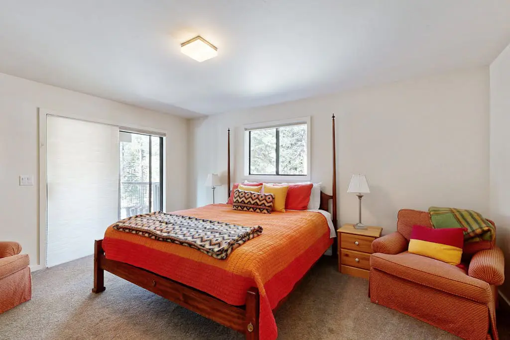 Expansive, Remodeled Home at Tahoe Donner - Swim, Ski & Ride