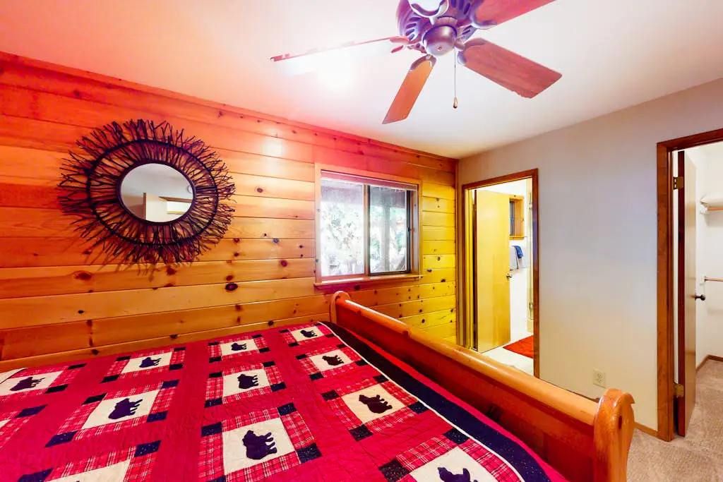 Spacious Home with Gorgeous Forested View, Pool Table, Private Hot Tub & Deck