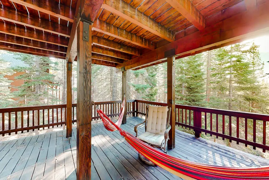 Spacious Home with Gorgeous Forested View, Pool Table, Private Hot Tub & Deck