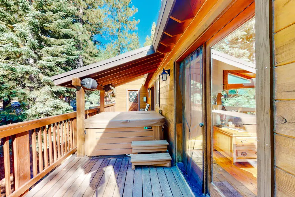 Spacious Home with Gorgeous Forested View, Pool Table, Private Hot Tub & Deck