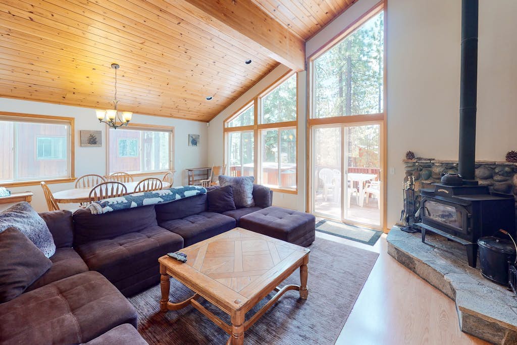 Escape to Mountain Comfort in the Heart of Truckee, CA