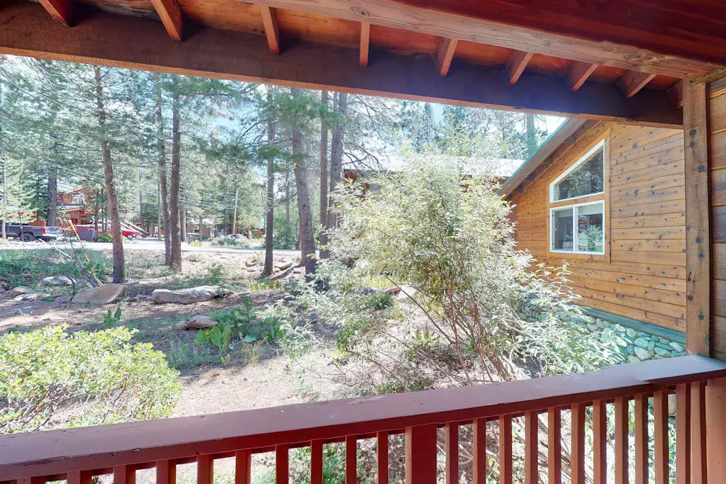Falcon Point Manor