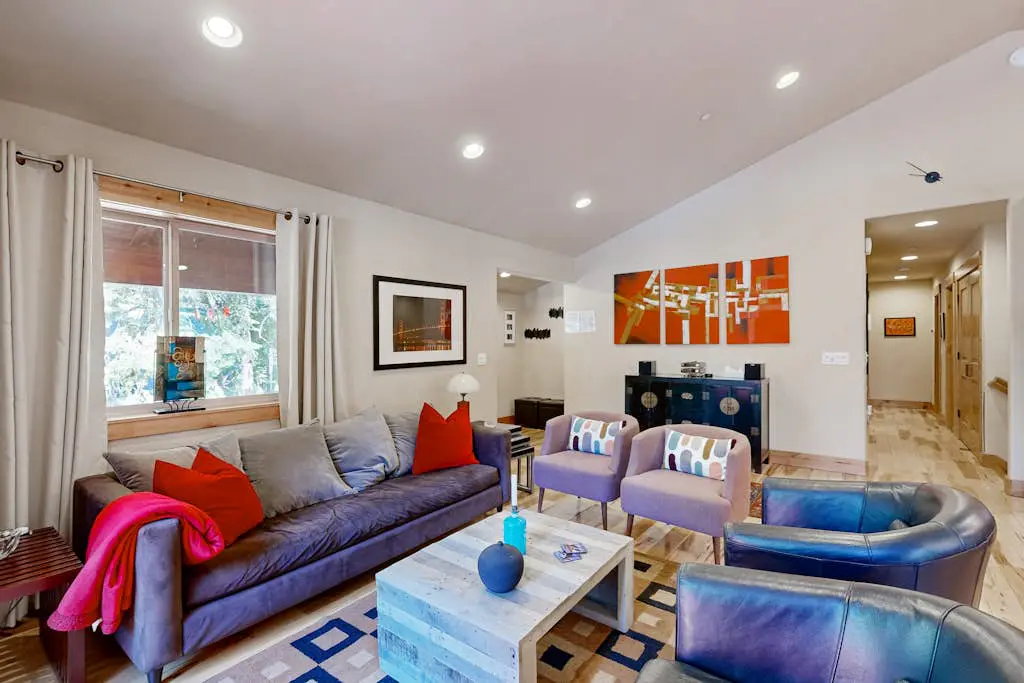 Modern cabin with golf course & 5-star amenity access nearby