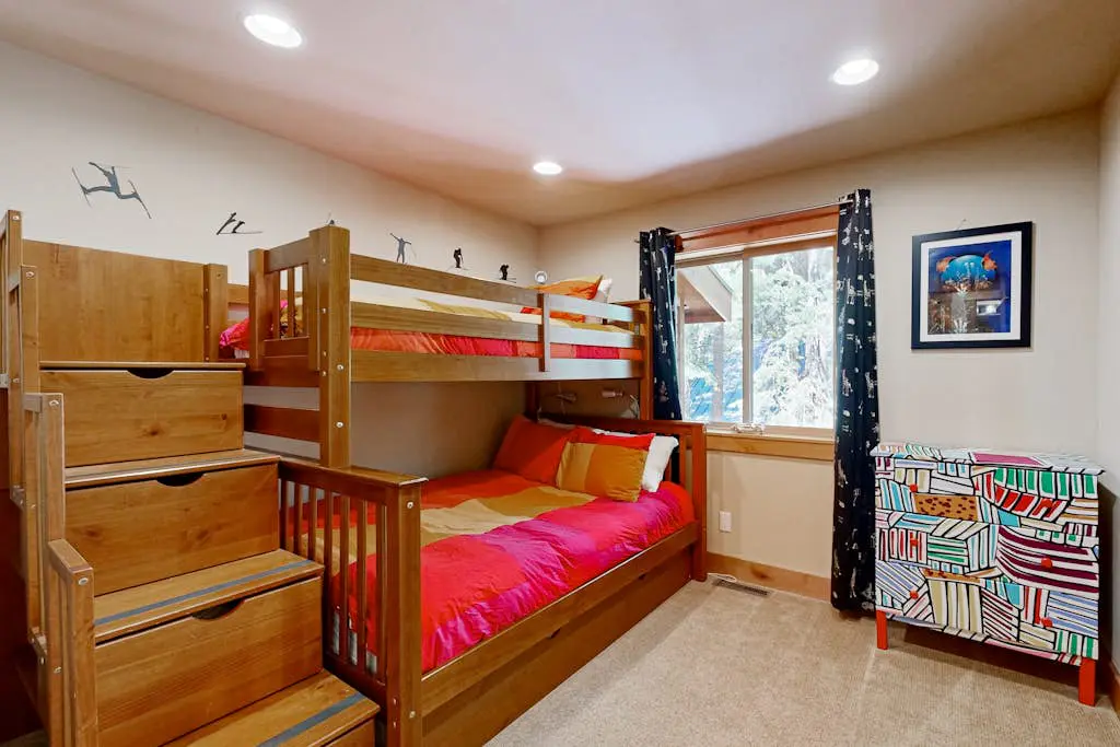 Modern cabin with golf course & 5-star amenity access nearby