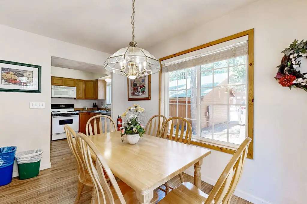 Little Pinecone Retreat