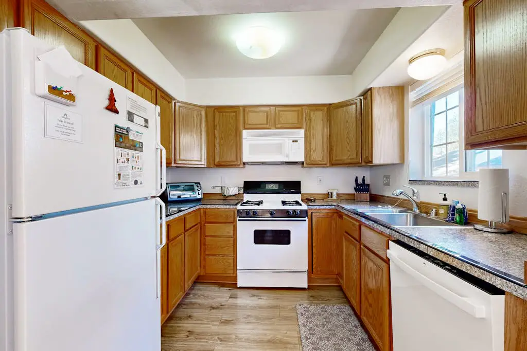 Little Pinecone Retreat