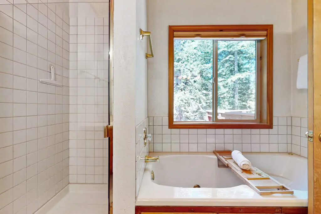 Cozy family-friendly home with wood-burning fireplace, loft, desk, & pool access