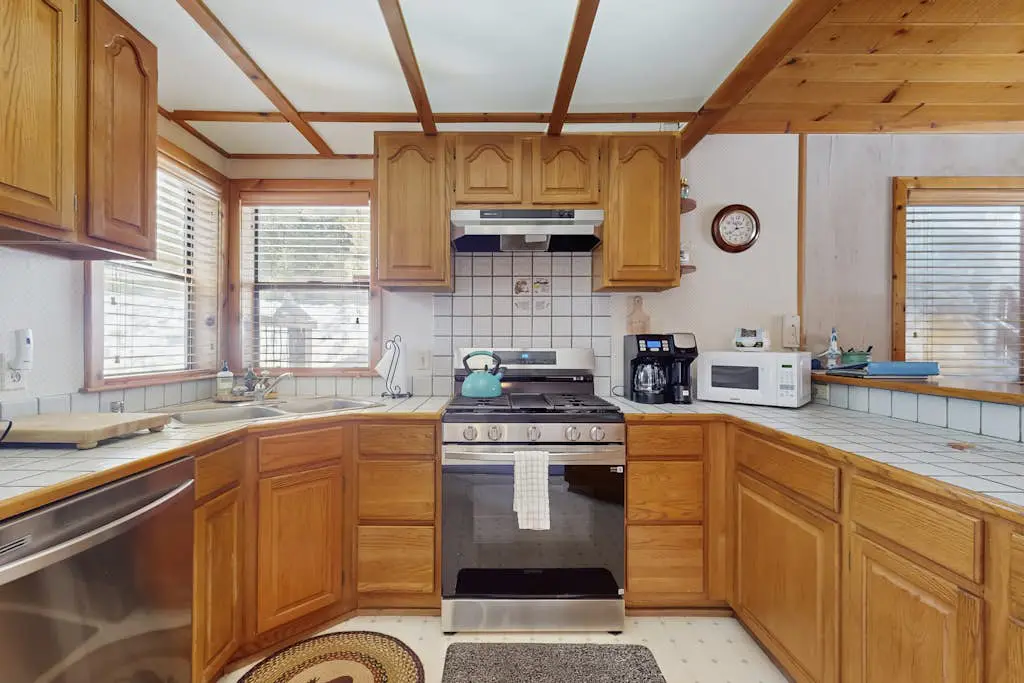 Family-friendly home w/shared pool, hot tub & access to Tahoe/Donner amenities