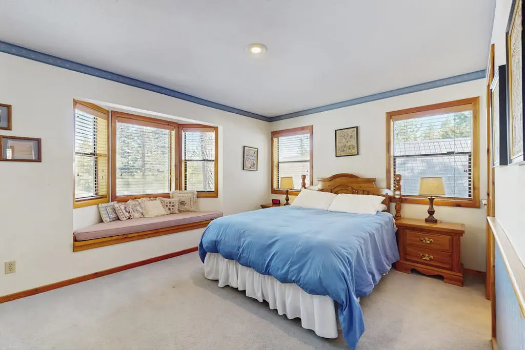 Family-friendly home w/shared pool, hot tub & access to Tahoe/Donner amenities