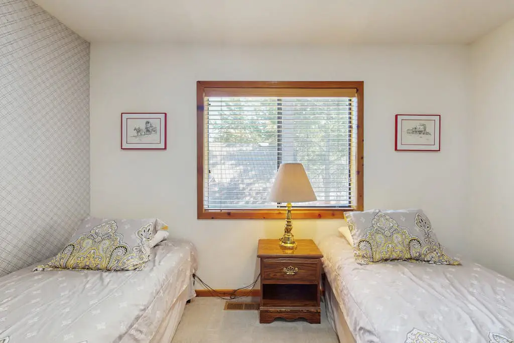 Family-friendly home w/shared pool, hot tub & access to Tahoe/Donner amenities