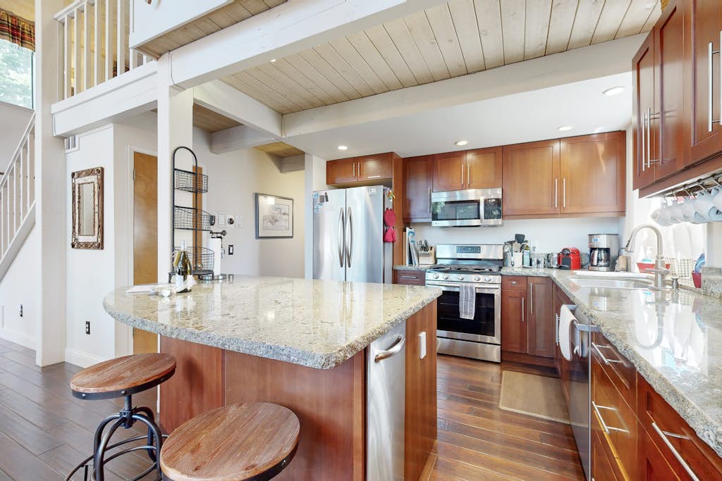 Falcon Point Pines
