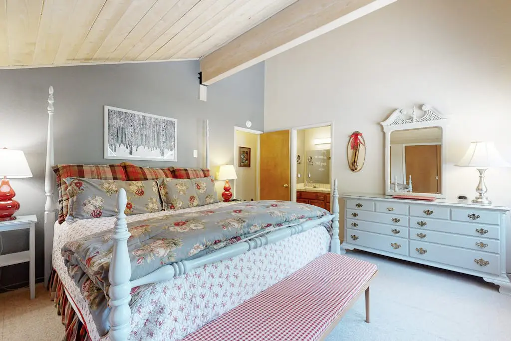 Falcon Point Pines