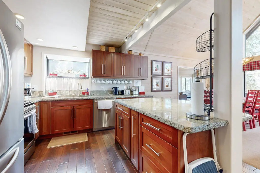 Falcon Point Pines