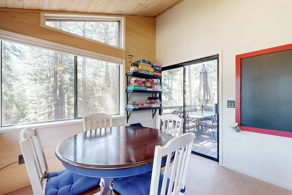 Falcon Point Pines