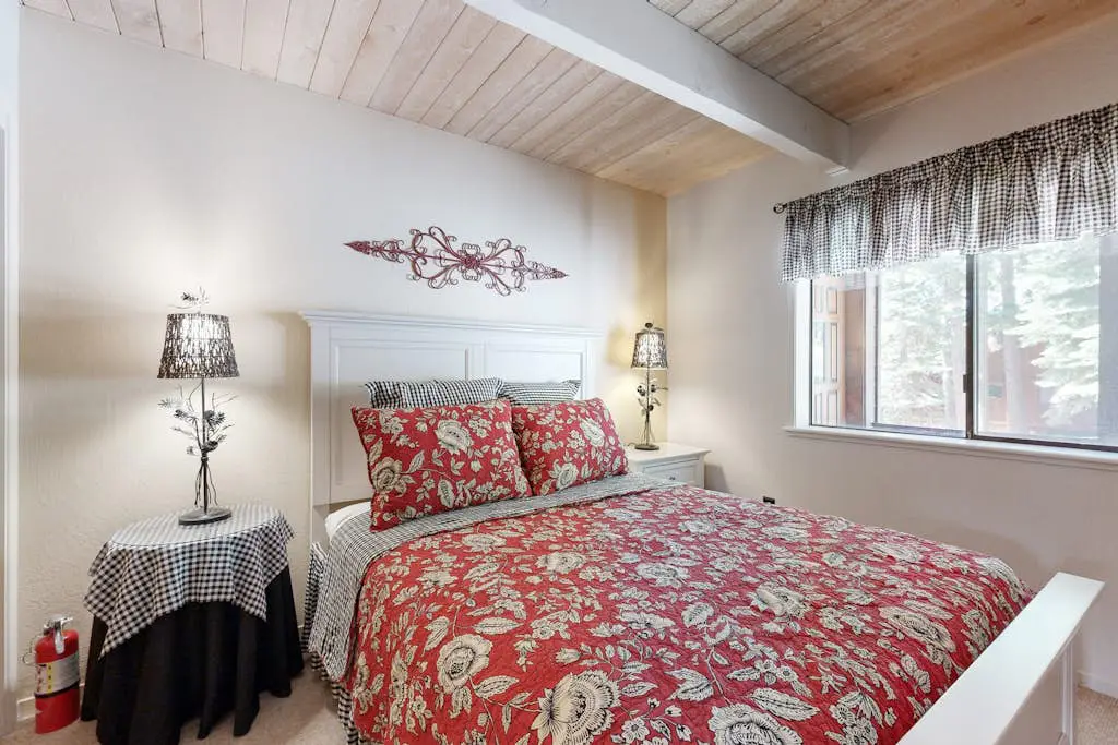 Falcon Point Pines