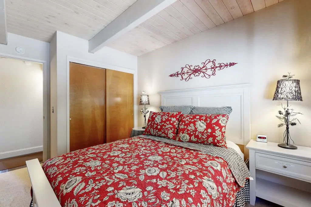 Falcon Point Pines