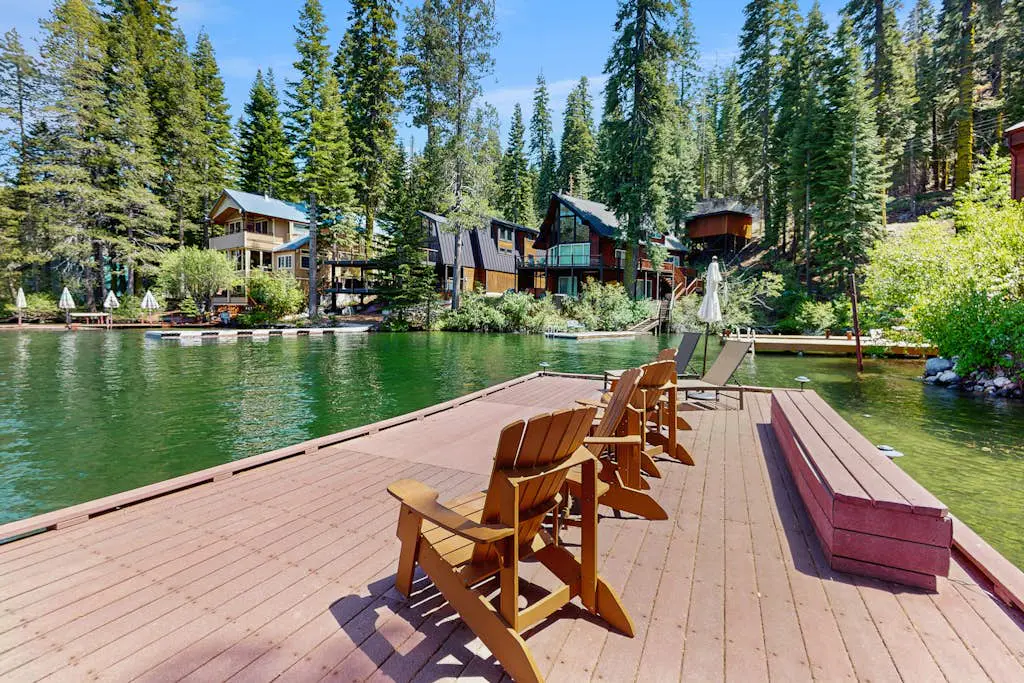 Terrific lakefront gem with private hot tub, dock & beach - near skiing & town
