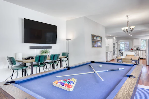 Dog-friendly home with pool table, fireplaces, & private hot tub, sleeps 10