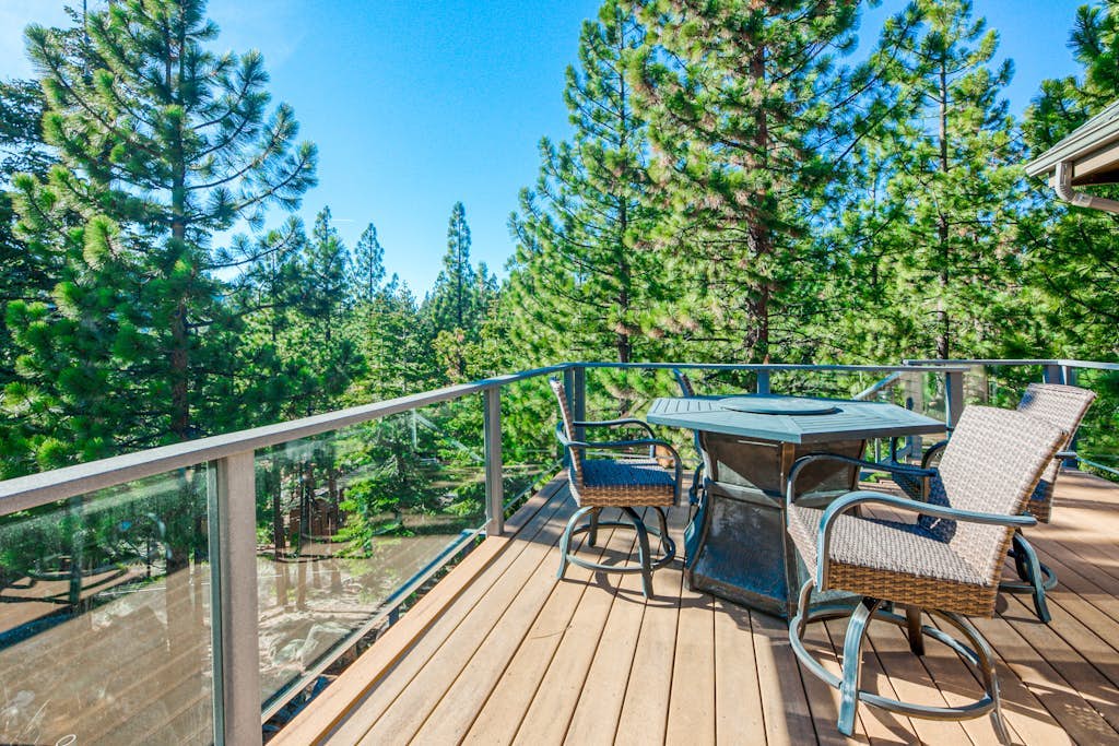 Luxury home with fireplaces, AC, home office, & 2-car garage, sleeps 10