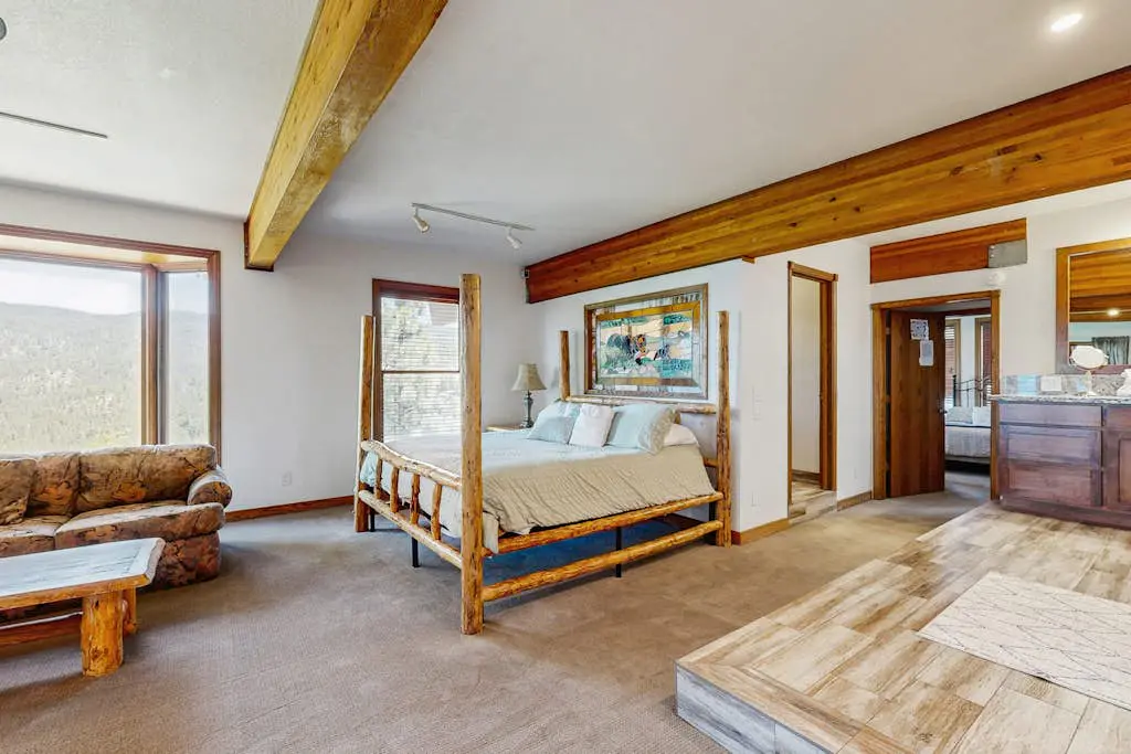 Lookout Lodge