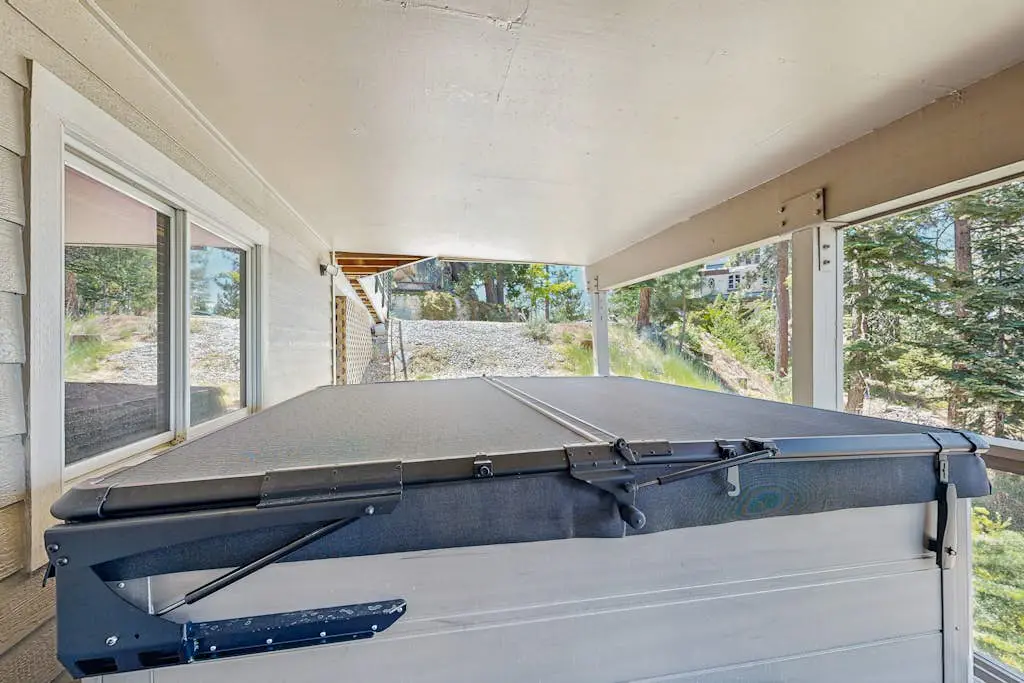 Lookout Lodge