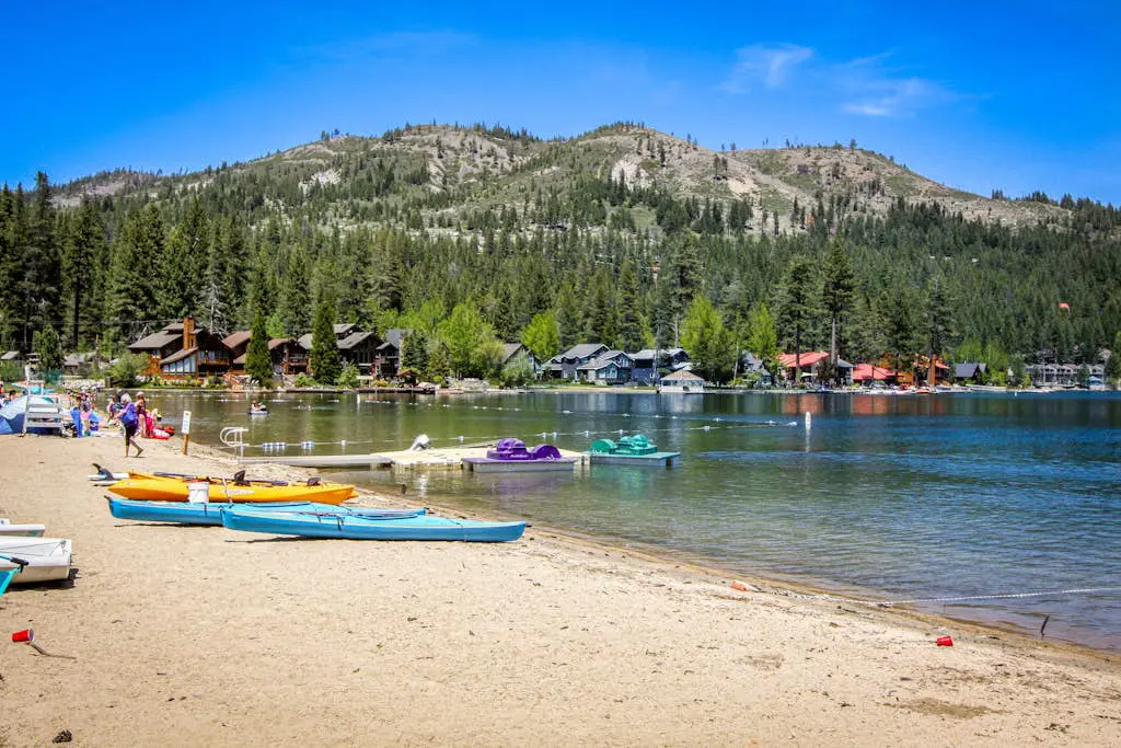 Donner Lakefront Retreat